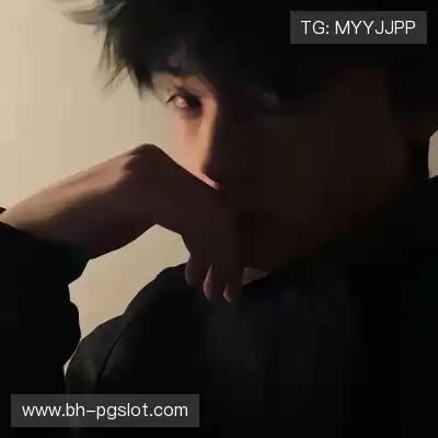 仲灵楚